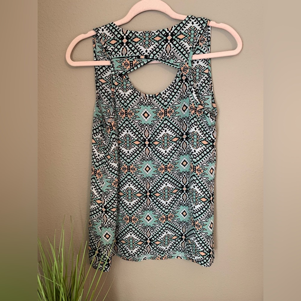 Fun 2 Fun for Stitchfix blouse. Sleeveless. Size S. - Picture 2 of 9